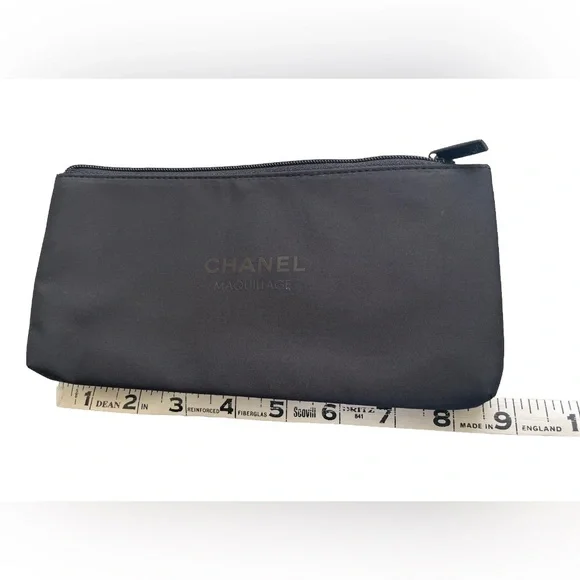 Rare CHANEL Maquillage Makeup Beauty Cosmetic Pouch/Case/Bag - Black